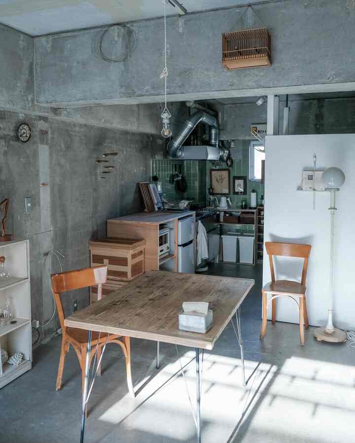 🇯🇵 狭小マンションをアートとアンティークで彩る天の邪鬼な暮らし