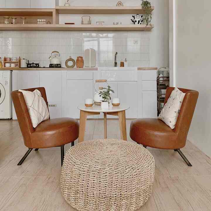 Rumah di Garis Khatulistiwa