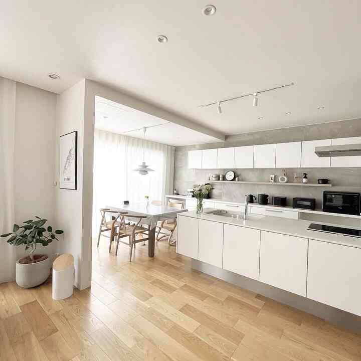 🇯🇵 デザインと機能性を両立させた4人家族のシンプル空間