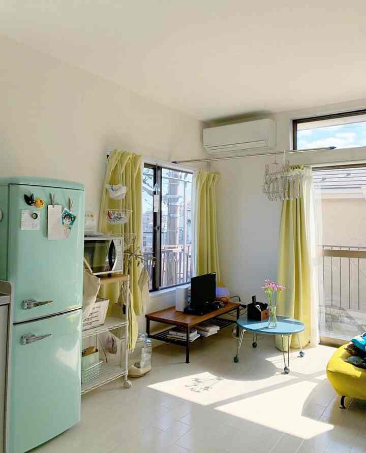 🇯🇵 陽当たり重視な12畳ワンルーム：雑食オタクの秘密基地