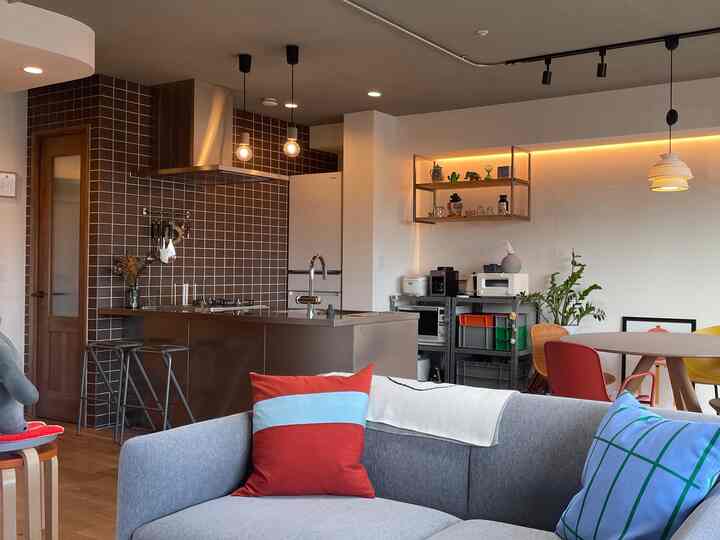 🇯🇵 カラフル北欧×ミッドセンチュリーな2LDKリノベマンション