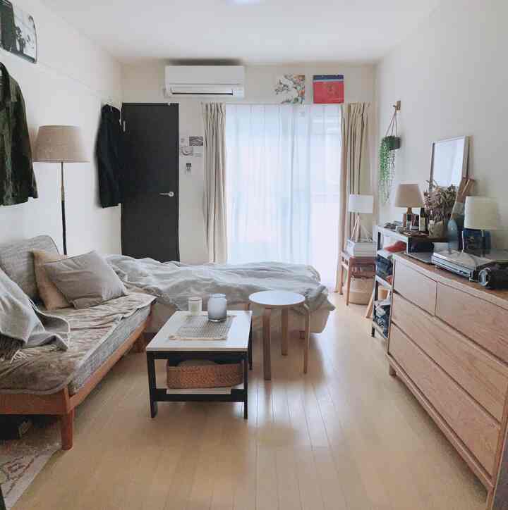 🇯🇵 木の家具と間接照明の灯りで、ぬくもりある癒しの空間に