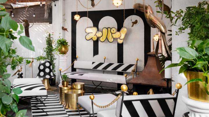 Inside an artist’s gold gilded 1700 sq ft home in Arizona