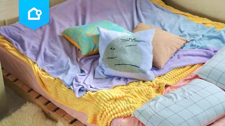 📌 【特集】ポップな「クッションカバー」でお部屋にアクセントを！