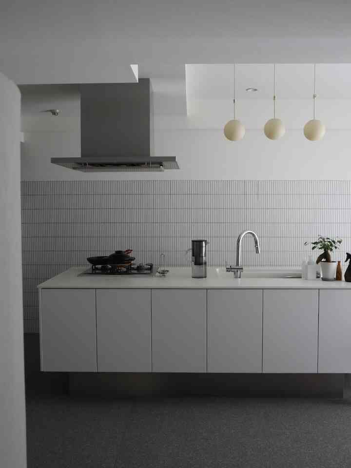 🇯🇵 クリエイティブな夫婦のリノベマンション：美術館のような家