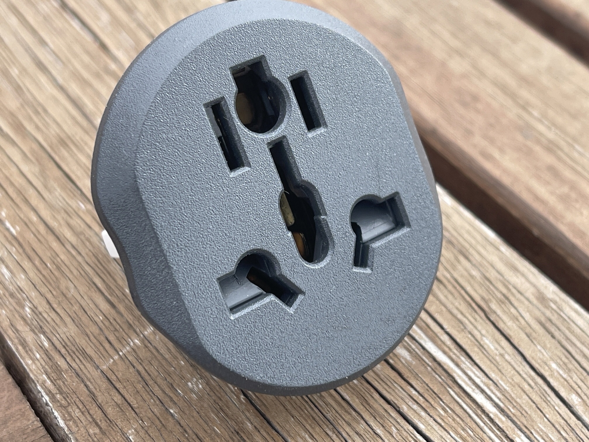 프로메딕 110V 220V 다국적 만능 멀티 변환 플러그 돼지코 프리미엄 슬림형(O-13)