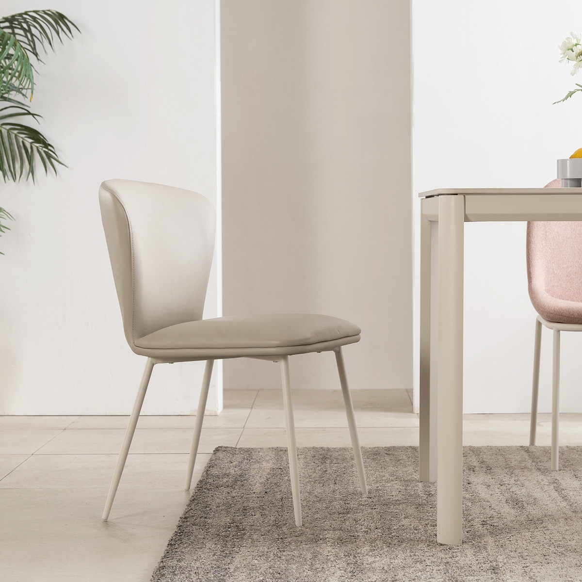 리바트 루아 식탁의자 