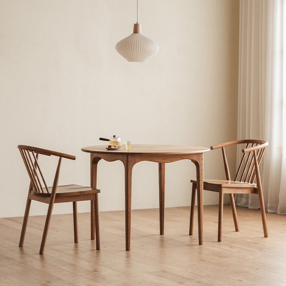 [신상품] 번드 윤슬 원형 원목 테이블 오크 900