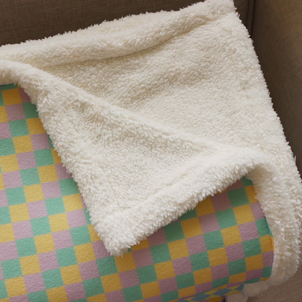 맨드롱 미드센츄리 모던 양면 인조 양털 두꺼운 겨울 선물 캠핑 사무실 소파 담요 블랭킷 3컬러 - 체크모드_아이보리퍼_L사이즈(138X120cm)