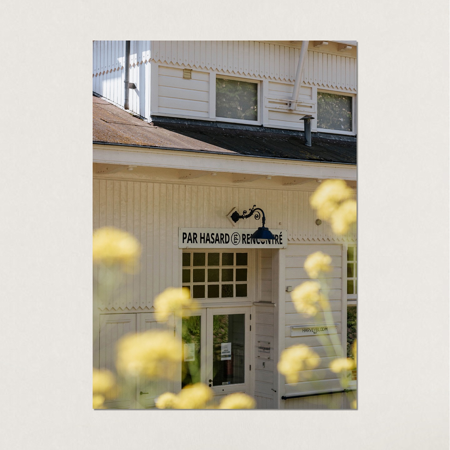 프롬티디에스 yellow house 우연히 만난 풍경 웨스 앤더슨 인테리어 포스터 - a4(210x297mm)