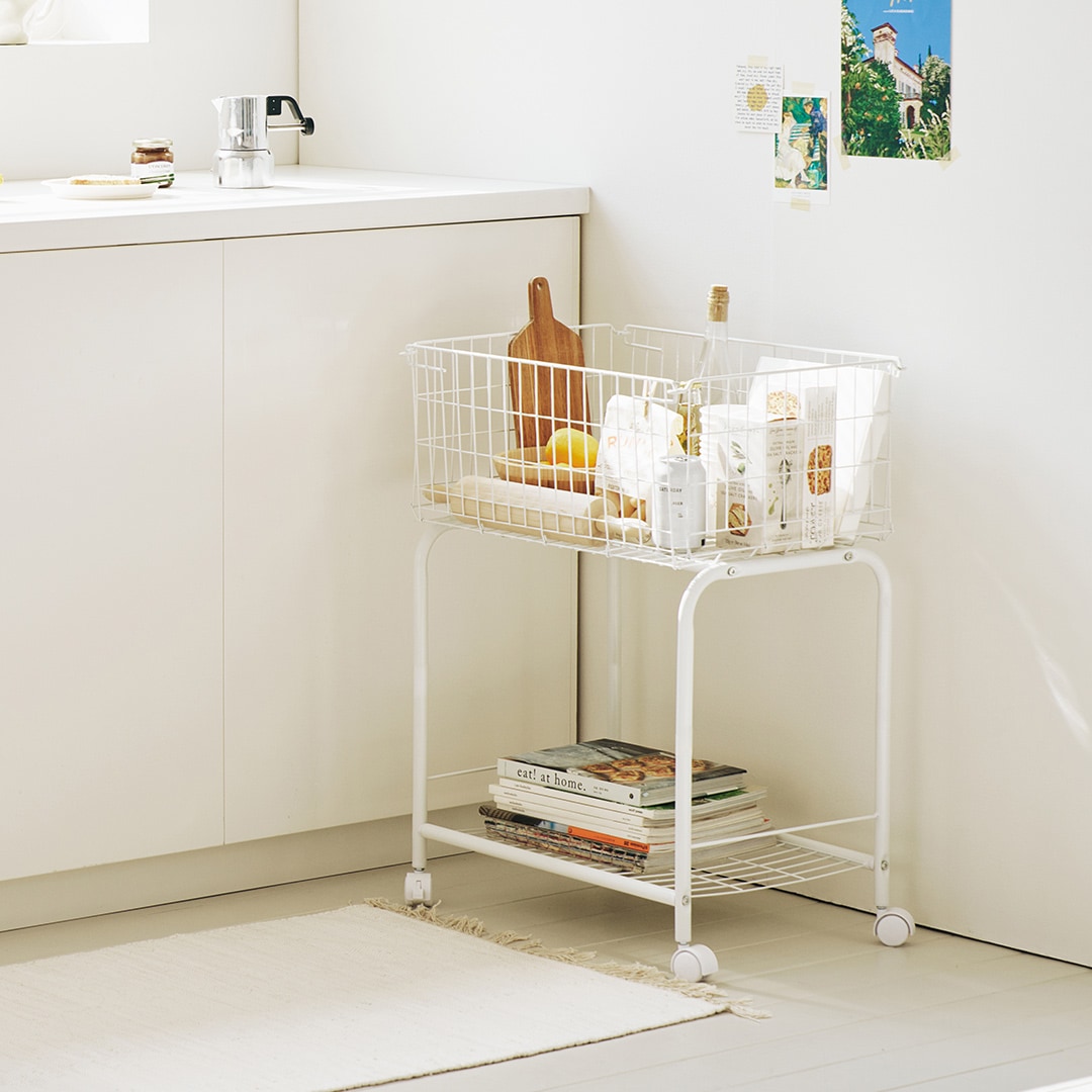 [신상품] 메종드꼼마 썸띵 트롤리 틈새 수납 선반 이동식 스텐 빨래 바구니 3colors - 화이트