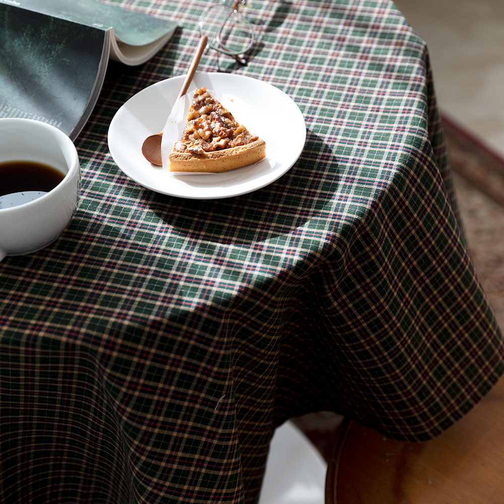 에이미루시 온더초코나무숲 테이블보 2size 테이블러너 - 170x140cm