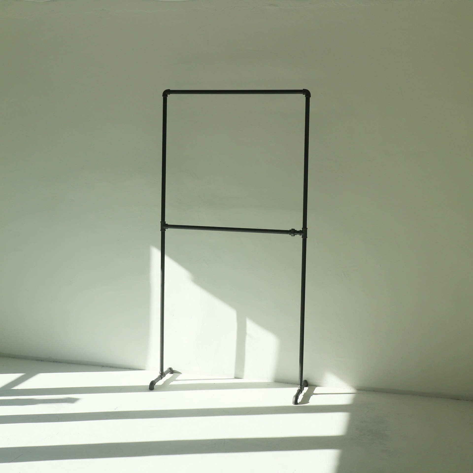 [신상품]본드팩토리 오리지널 2단 이동식 행거 옷걸이 튼튼한 드레스룸 시스템 매장용 스탠드