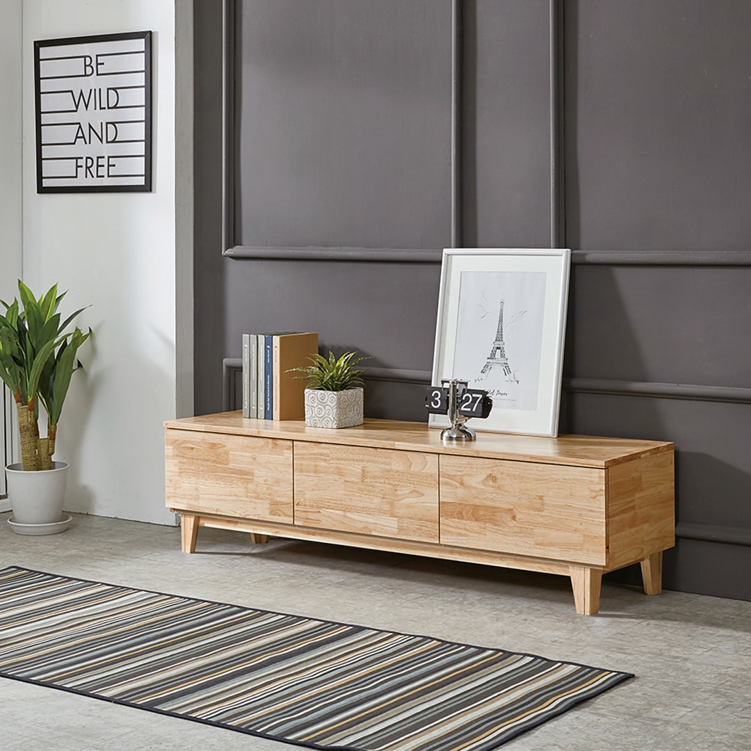 [신상품] 어울림가구 네추럴 티비거실장 고무나무원목 1500 1단 3단볼레일