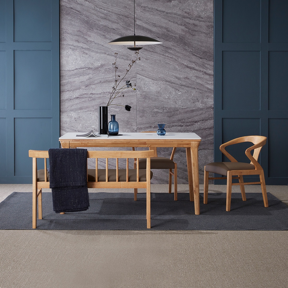 [신상품] 헤닝 클리프 포세린 통세라믹 원목 4인 식탁세트-벤치형