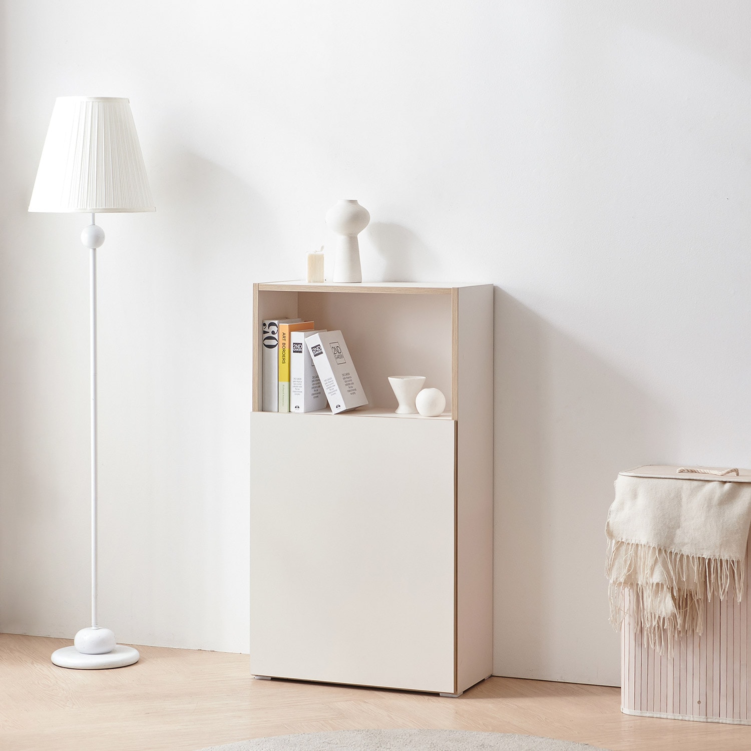 룸앤홈 리브레 오피스 W600 3단 책장 (도어형)