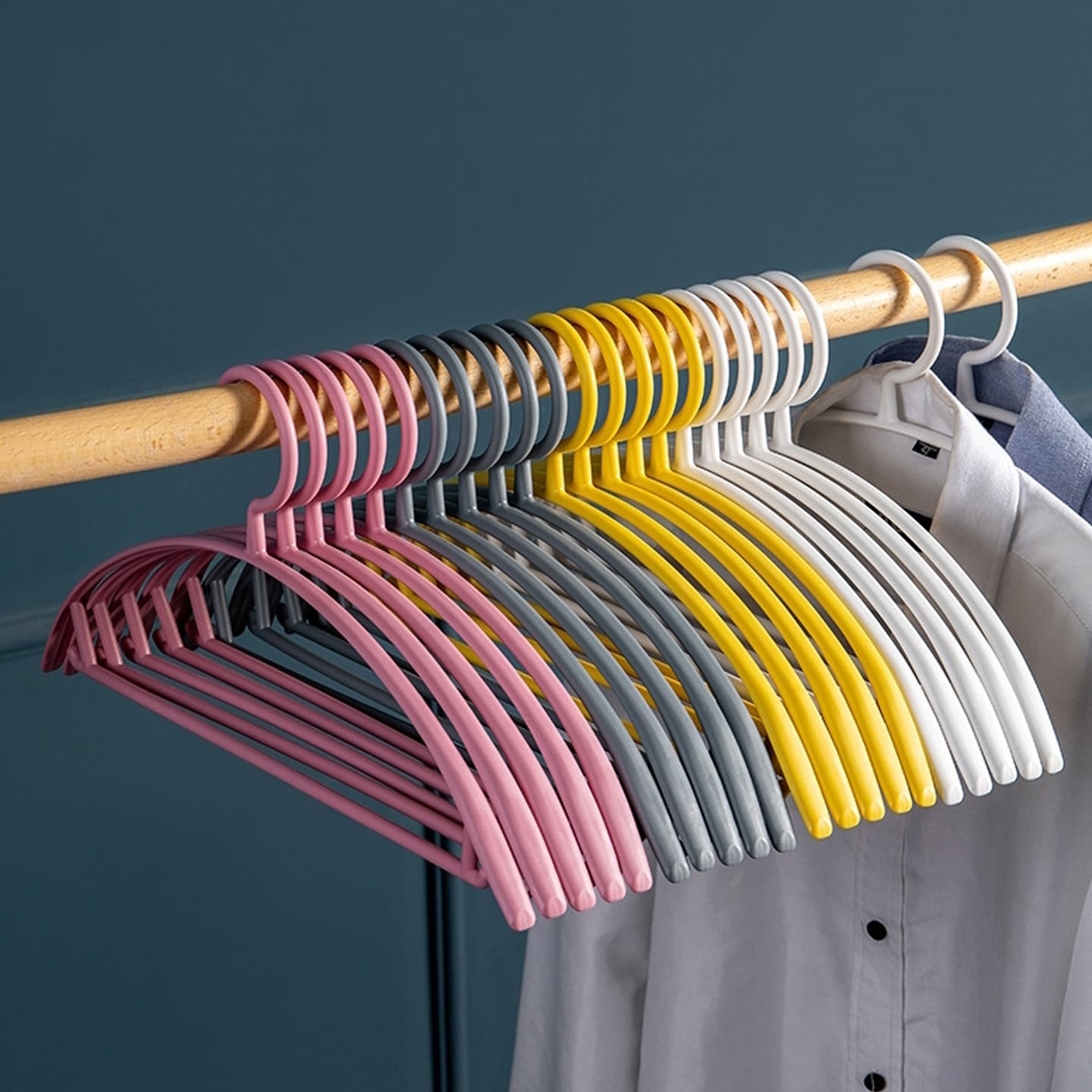 다이렉트스토어 니트 맨투맨 어깨뿔 자국 방지 옷걸이 1P