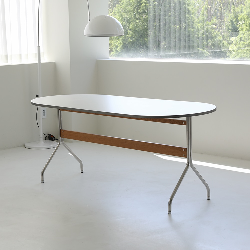 모모드 화이트 HPL 실버엣지 타원 미드센츄리 카페 테이블 6인용 식탁 1800 오튼