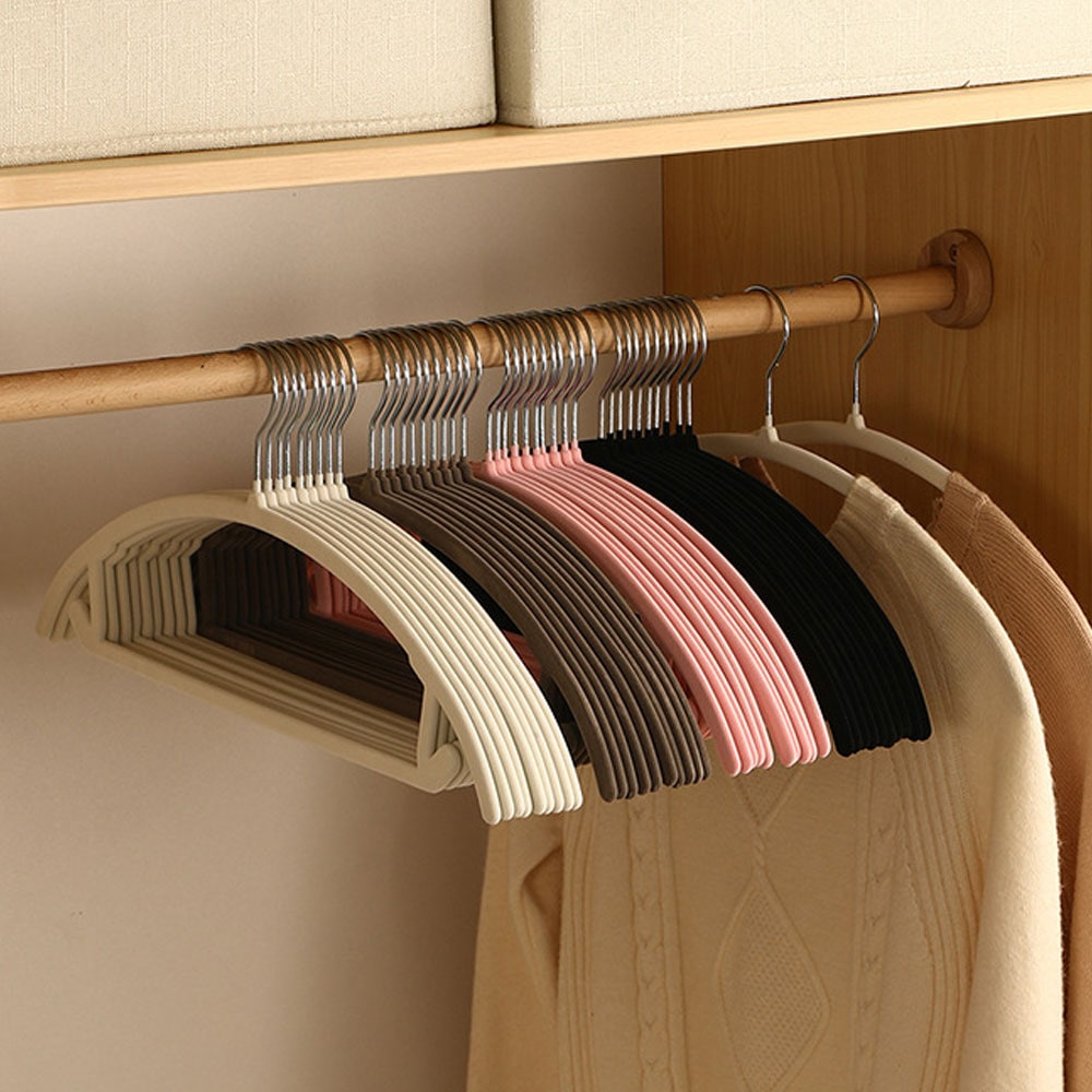 [신상품]씨앤초이스 어깨뿔방지 벨벳 옷걸이 10세트 고리회전 미끄럼방지 옷걸이