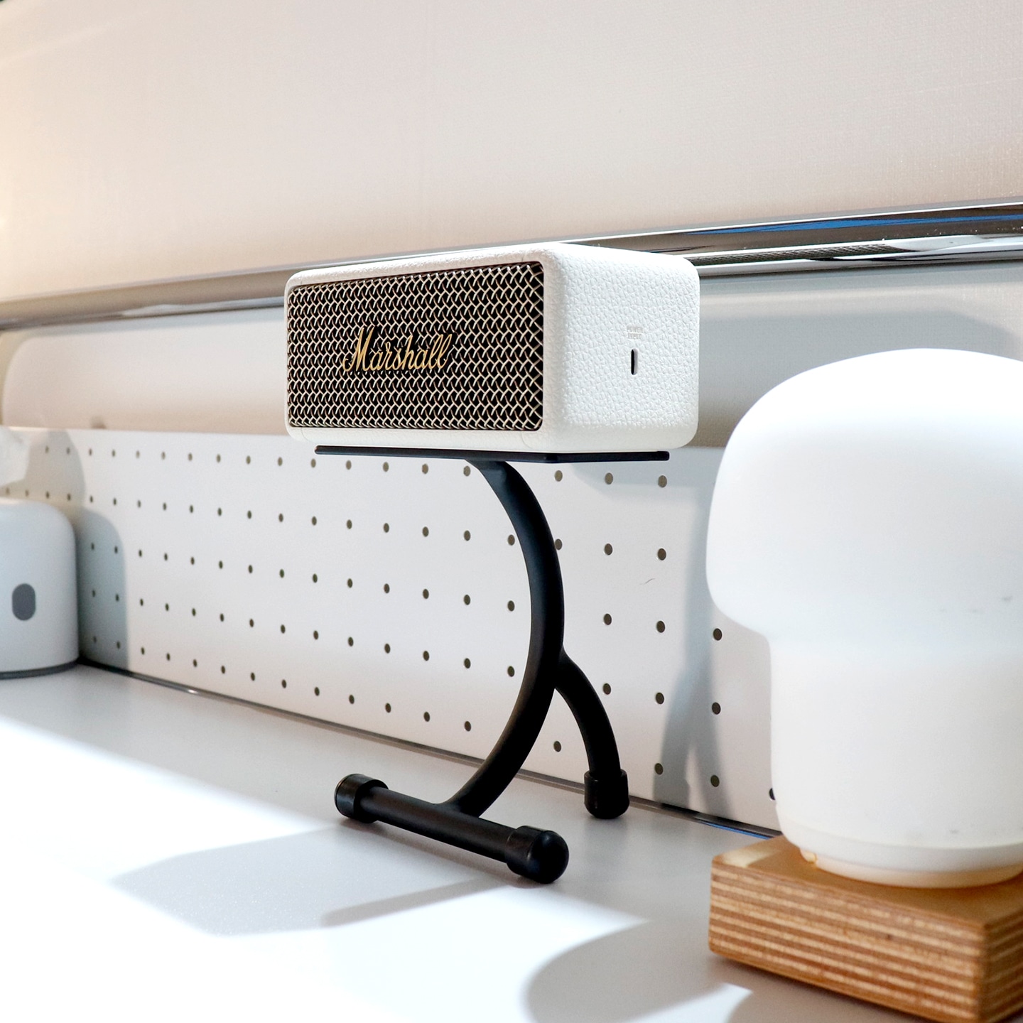 [신상품] 유브로가구 마샬스피커스탠드 거치대 엠버튼 오브제(2color)