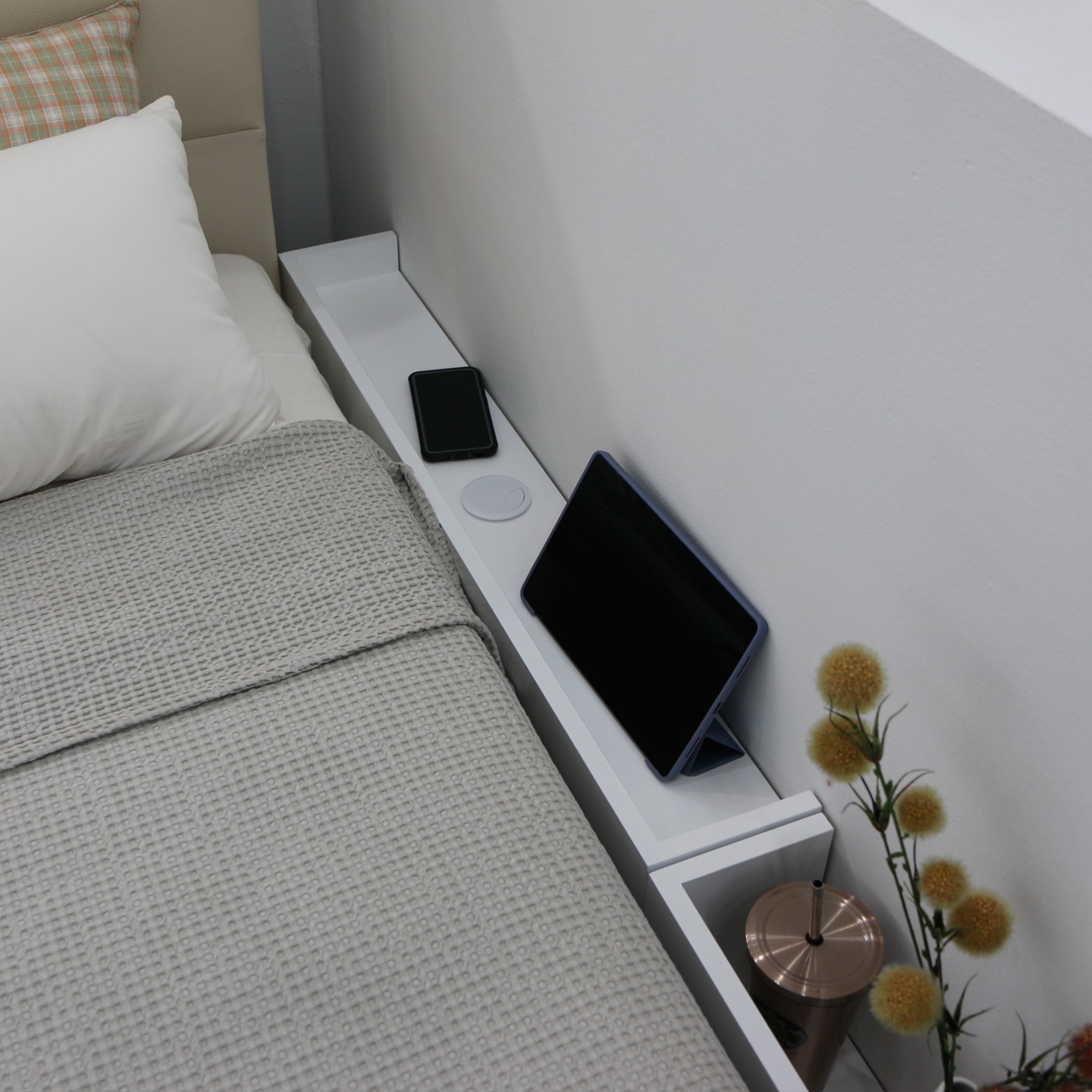[신상품] 아이린 벨리타 침대 틈새 사이드 테이블 수납장 저상형 (+빌트인 콘센트 추가 가능) - A형(일반형)_화이트