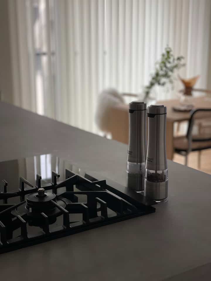 キッチンからの景色も少しずつ冬支度。
#キッチンインテリア 
#キッチンダイニングテーブル 