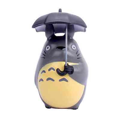 patung totoro