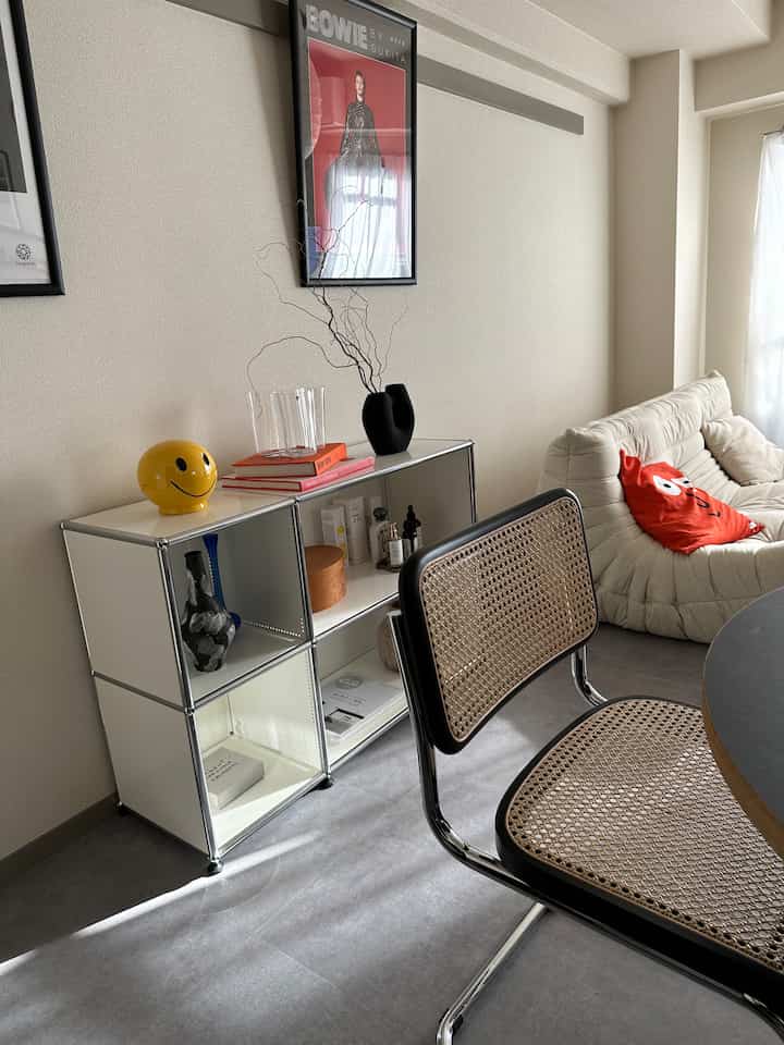 今日もいい天気☺️
このぐらいの気温がずっと続くと良いけどすぐ寒くなるんだろうな〜

#2ldk賃貸 #賃貸インテリア #マンションインテリア #リビングインテリア #リーンロゼ #ミッドセンチュリー　 #cescachair  #usmhaller #togosofa #ligneroset #lignerosetuk #midcentury #livstagrammer #interiorcoordinate #mygoodroom #instahome #cozyhome