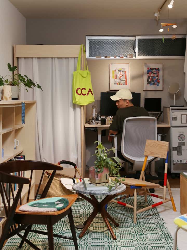 お部屋の家具アップデート中🙋‍♂️

しれーっと家具や雑貨が増えたり
しております💁🏻‍♂️

ちょっとずつではあるけど
理想のお部屋に近づいていっとるとです

ウォーリーを探せじゃないけど
気付いたらコメント貰えると
嬉しいです〜🧚‍♀️
_____________

他の投稿はコチラ▶︎ @zakka_ryo

#インテリア
#ひとり暮らし部屋
#一人暮らし部屋
#1LDKインテリア
#インテリア男子
#お部屋紹介
#インテリアコーデ
#インテリアデザイン
#リビングインテリア
#diyインテリア
#デザイン雑貨
#現代陶芸
#studioapartment
#smallapartment
#tinyapartment