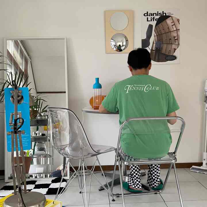 Saya menerima paket dari 60%, jadi saya memutuskan untuk segera menampilkannya. ☺️
Lagi pula, mendekorasi dinding Anda dengan sesuatu akan membuat ruangan Anda terlihat lebih gaya.
#Dekorasi kamar Anda #お部屋の照明 #ルームツアー #韓国 #モダン #韓国風ワンルーム #ミッドセンチュリー