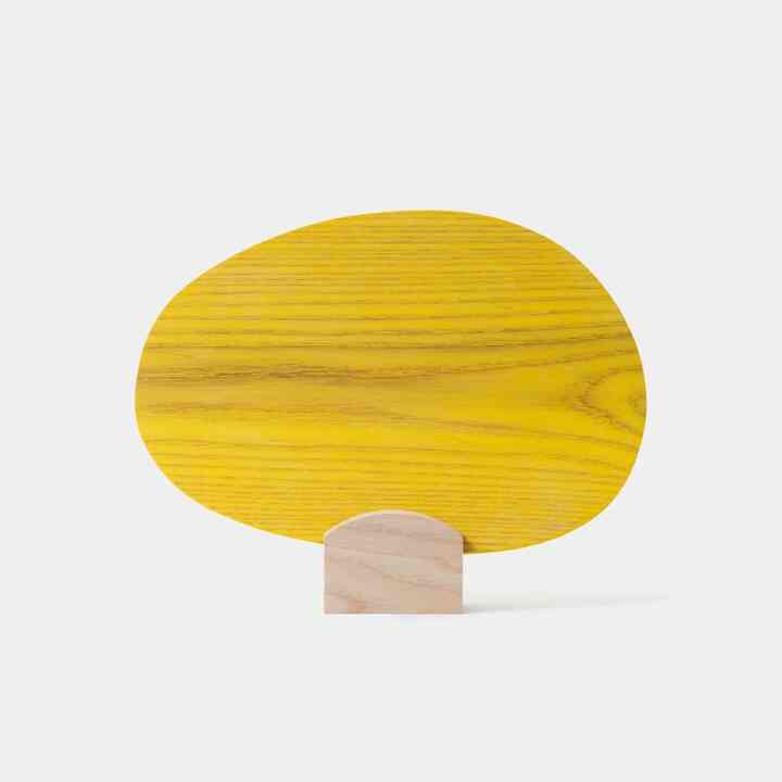 electric fan 扇風機のはねのかたちのうちわ