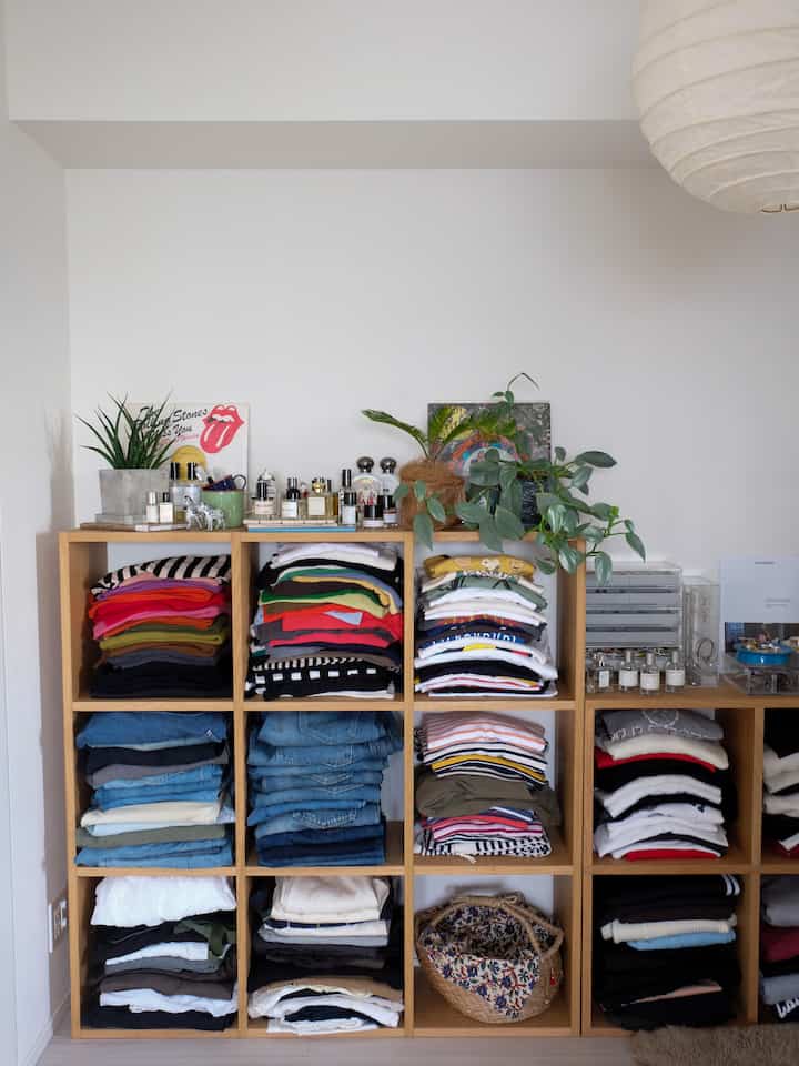 中々寒くならなくて、完全に冬verへの衣替えが出来ない🫠


#スタッキングシェルフ #無印良品 #無印 #見せる収納 #クローゼット #クローゼット収納 #洋服収納 #akarilump #イサムノグチ #isamunoguchi #muji 