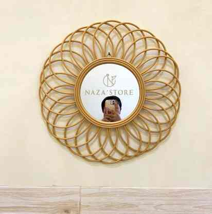 Kaca Cermin Rotan Sintetis