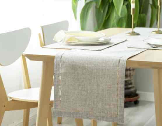Table runner