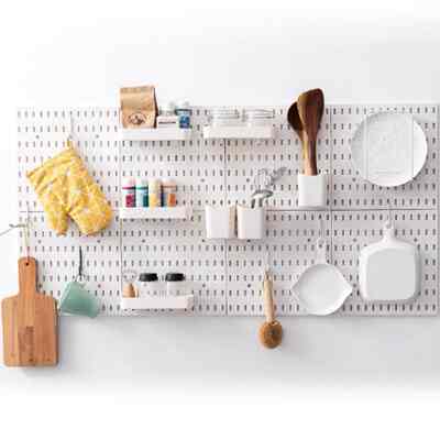 Peg board