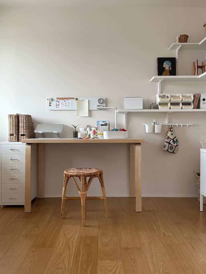 母のワークスペースになってしまっている子どものデスクスペース✍🏻
#ワークスペース #デスクテリア #デスクスペース 