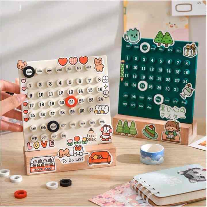 DIY Kawaii Desktop Calendar