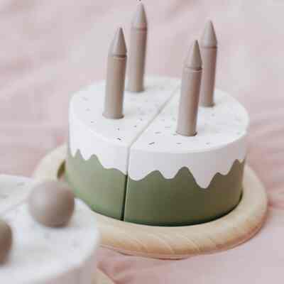 Matcha cream cake