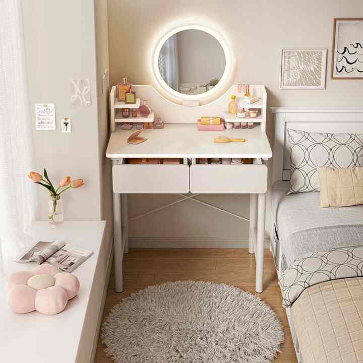 Meja Rias Kaki Besi, Putih