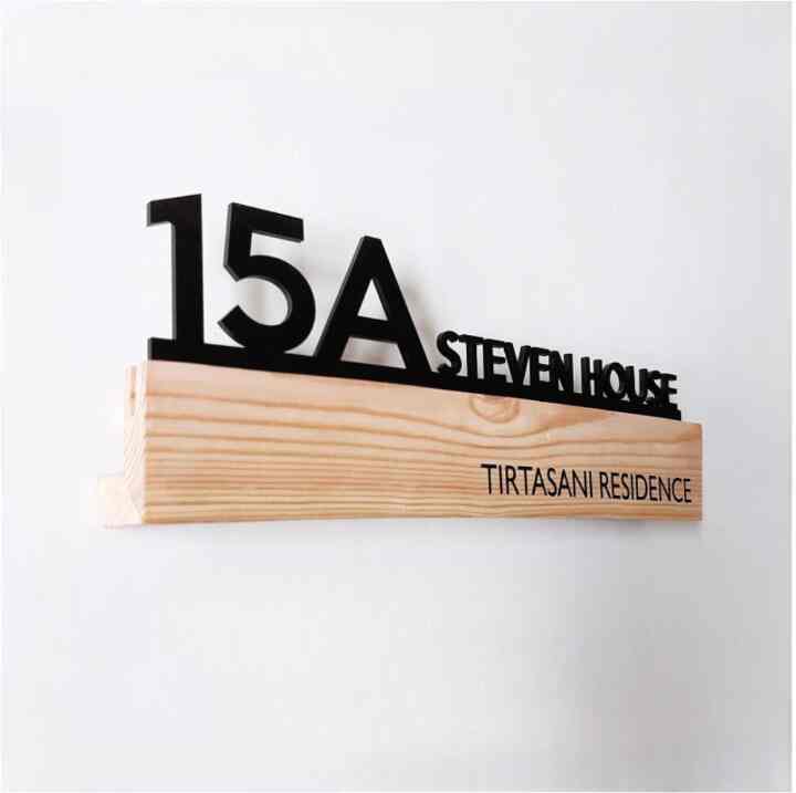 Papan Nomor Rumah Kayu Pinus