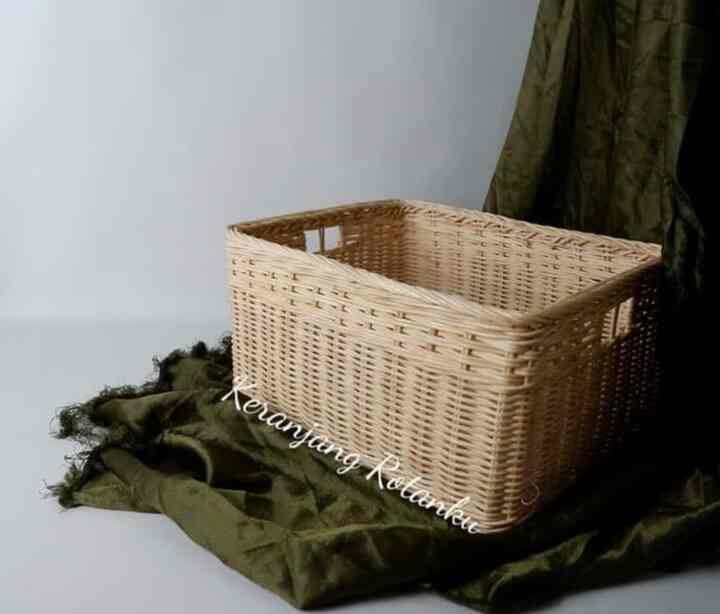 Keranjang Rotan Kotak (besar)