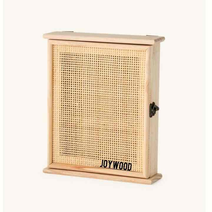 Kotak Gantung Serbaguna