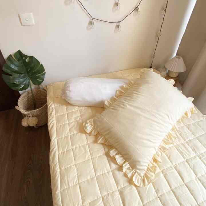 Sarung Bantal Katun Halus