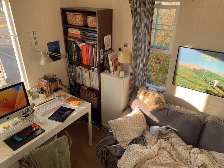 short form carousel card thumbnail