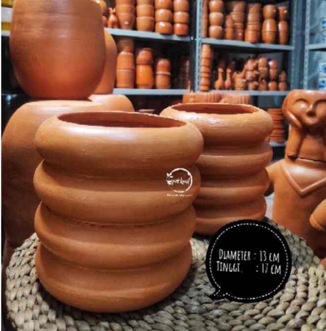 Pot Tanah Liat Motif Donat Tumpuk D13T17
