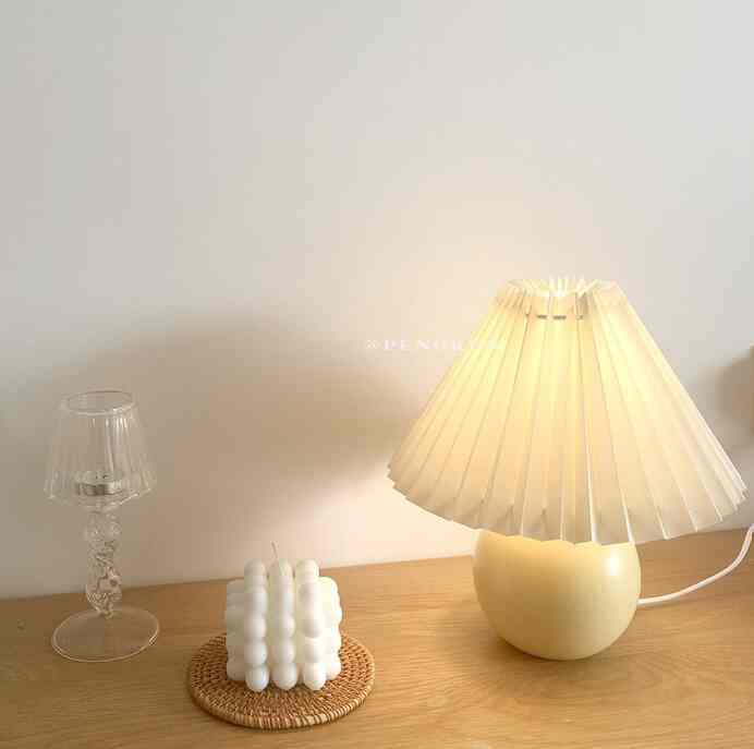 Lampu Meja Model Lipat