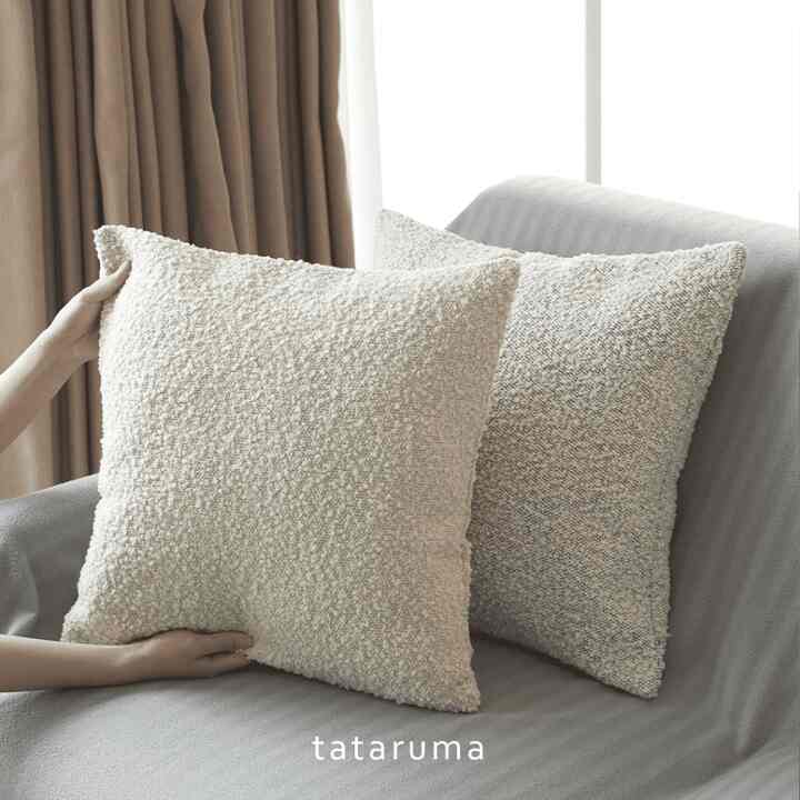 Yari - Sarung Bantal Sofa