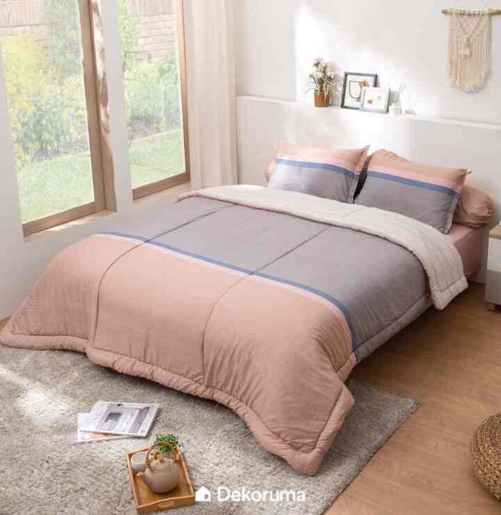 Bed Cover Bamboo Velvet 2 Motif KANA & DOKI