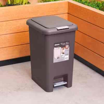 Tempat Sampah Cokelat Tua