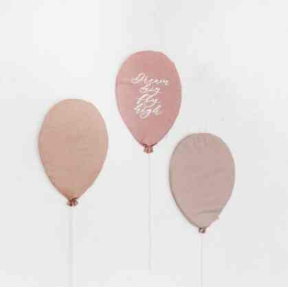 Balloon Wall Decorating (Pink)